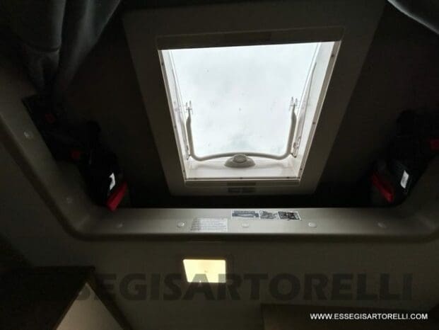 Chausson V 594 S VIP ROADLINE TETTO SOLLEVABILE POP-UP 540 cm pieno