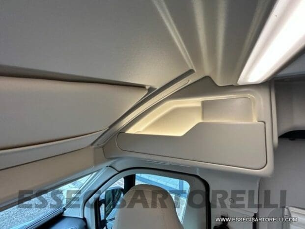Chausson V 594 S VIP ROADLINE TETTO SOLLEVABILE POP-UP 540 cm pieno
