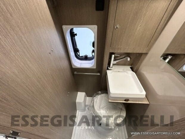 Chausson V 594 S VIP ROADLINE TETTO SOLLEVABILE POP-UP 540 cm pieno
