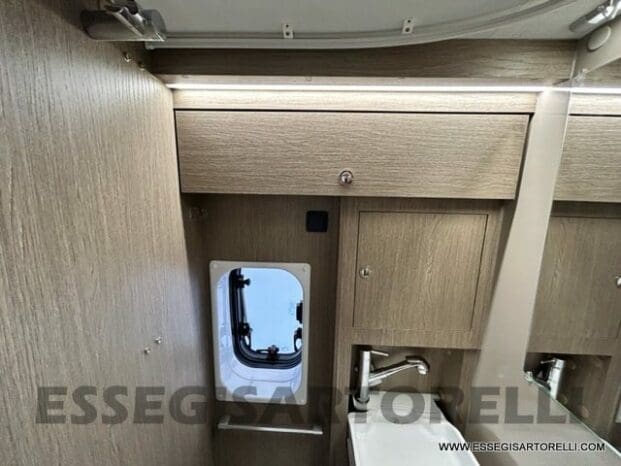 Chausson V 594 S VIP ROADLINE TETTO SOLLEVABILE POP-UP 540 cm pieno