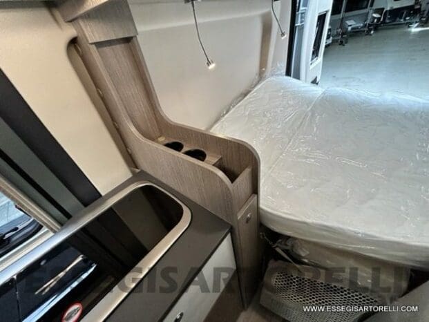 Chausson V 594 S VIP ROADLINE TETTO SOLLEVABILE POP-UP 540 cm pieno