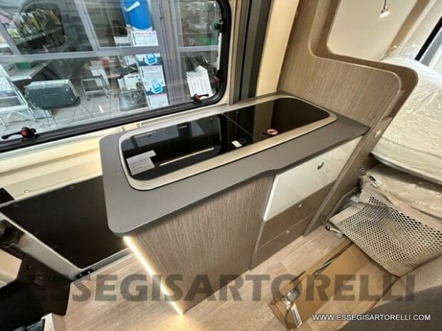 Chausson V 594 S VIP ROADLINE TETTO SOLLEVABILE POP-UP 540 cm pieno
