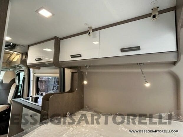 Chausson V 594 S VIP ROADLINE TETTO SOLLEVABILE POP-UP 540 cm pieno