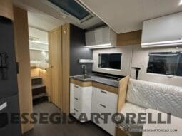 ADRIA MATRIX PLUS M 670 DL GAMMA 2023 letti gemelli e garage doppio pavimento pieno