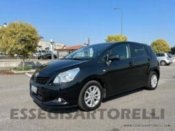 TOYOTA VERSO 2.0 D-4D MONOVOLUME 7 POSTI FULL NAVI, CLIMA, TELECAMERA EURO 5 FAP pieno