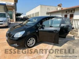 TOYOTA VERSO 2.0 D-4D MONOVOLUME 7 POSTI FULL NAVI, CLIMA, TELECAMERA EURO 5 FAP pieno