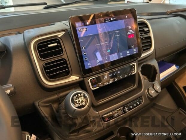 Adria Sonic Plus 700 SL garage letti gemelli GAMMA 2023 FARI LED E UCONNECT 10″ pieno