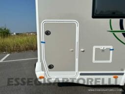 CHAUSSON TITANIUM 720 AUTOMATICO 170 CV POWER SEMINTEGRALE BASCULANTE 5 POSTI VIAGGIO 2023 pieno