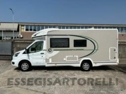 CHAUSSON TITANIUM 720 AUTOMATICO 170 CV POWER SEMINTEGRALE BASCULANTE 5 POSTI VIAGGIO 2023 pieno