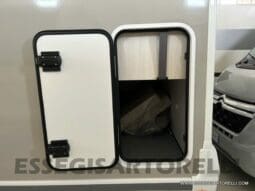 CHAUSSON TITANIUM 720 AUTOMATICO 170 CV POWER SEMINTEGRALE BASCULANTE 5 POSTI VIAGGIO 2023 pieno