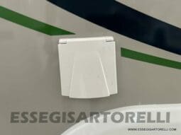 CHAUSSON TITANIUM 720 AUTOMATICO 170 CV POWER SEMINTEGRALE BASCULANTE 5 POSTI VIAGGIO 2023 pieno