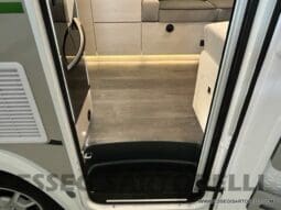 CHAUSSON TITANIUM 720 AUTOMATICO 170 CV POWER SEMINTEGRALE BASCULANTE 5 POSTI VIAGGIO 2023 pieno