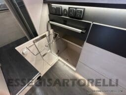 CHAUSSON TITANIUM 720 AUTOMATICO 170 CV POWER SEMINTEGRALE BASCULANTE 5 POSTI VIAGGIO 2023 pieno