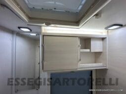 CHAUSSON TITANIUM 720 AUTOMATICO 170 CV POWER SEMINTEGRALE BASCULANTE 5 POSTI VIAGGIO 2023 pieno