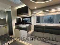 CHAUSSON TITANIUM 720 AUTOMATICO 170 CV POWER SEMINTEGRALE BASCULANTE 5 POSTI VIAGGIO 2023 pieno