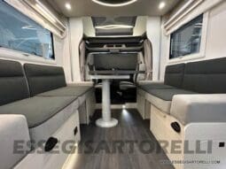 CHAUSSON TITANIUM 720 AUTOMATICO 170 CV POWER SEMINTEGRALE BASCULANTE 5 POSTI VIAGGIO 2023 pieno