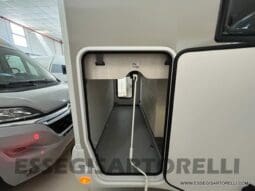 CHAUSSON TITANIUM 720 AUTOMATICO 170 CV POWER SEMINTEGRALE BASCULANTE 5 POSTI VIAGGIO 2023 pieno