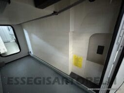 CHAUSSON TITANIUM 720 AUTOMATICO 170 CV POWER SEMINTEGRALE BASCULANTE 5 POSTI VIAGGIO 2023 pieno