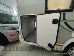 CHAUSSON TITANIUM 720 AUTOMATICO 170 CV POWER SEMINTEGRALE BASCULANTE 5 POSTI VIAGGIO 2023 pieno