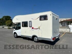 CHALLENGER GENESIS 31 GARAGE MANSARDATO COMPATTO 589 CM 130 CV EURO 4 2009