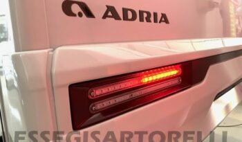 ADRIA COMPACT AXESS DL LETTI GEMELLI GARAGE 699 CM GAMMA 2024 pieno