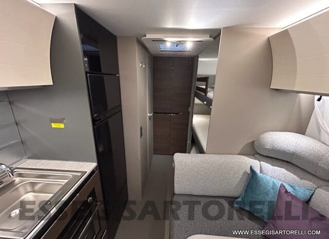 ADRIA ALPINA 663 PT CARAVAN 7 POSTI VETRORESINA ALDE pieno