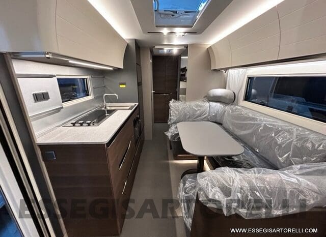 ADRIA ALPINA 663 PT CARAVAN 7 POSTI VETRORESINA ALDE pieno