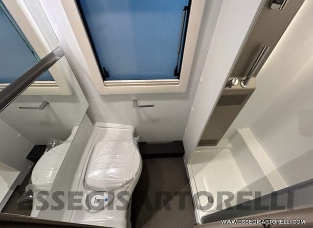 ADRIA ALPINA 663 PT CARAVAN 7 POSTI VETRORESINA ALDE pieno