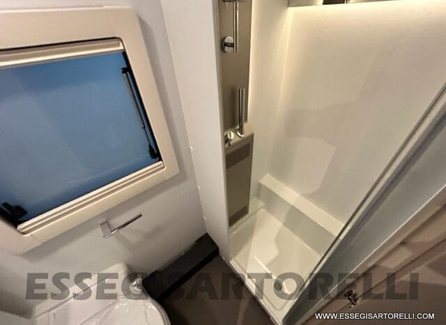 ADRIA ALPINA 663 PT CARAVAN 7 POSTI VETRORESINA ALDE pieno