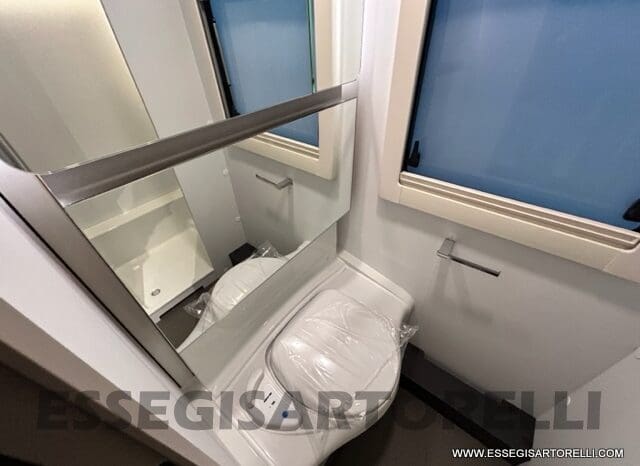 ADRIA ALPINA 663 PT CARAVAN 7 POSTI VETRORESINA ALDE pieno