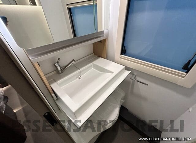 ADRIA ALPINA 663 PT CARAVAN 7 POSTI VETRORESINA ALDE pieno