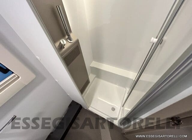 ADRIA ALPINA 663 PT CARAVAN 7 POSTI VETRORESINA ALDE pieno