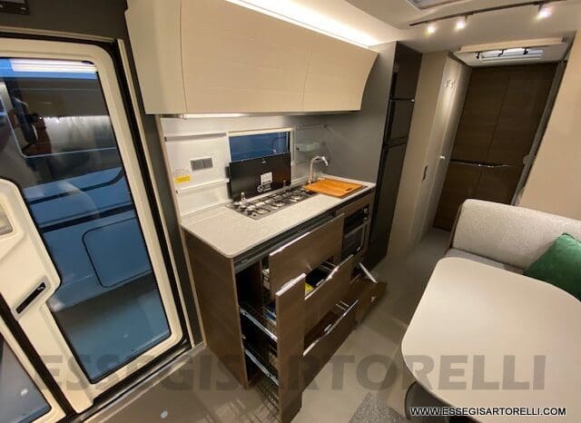 ADRIA ALPINA 663 PT CARAVAN 7 POSTI VETRORESINA ALDE pieno