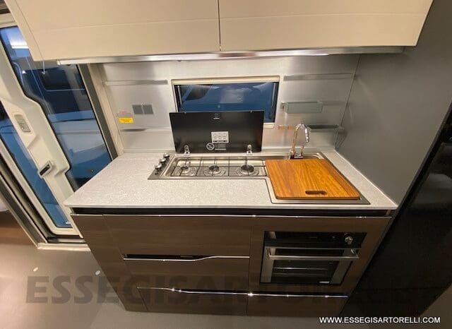 ADRIA ALPINA 663 PT CARAVAN 7 POSTI VETRORESINA ALDE pieno