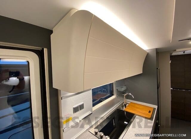 ADRIA ALPINA 663 PT CARAVAN 7 POSTI VETRORESINA ALDE pieno