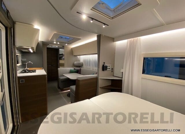 ADRIA ALPINA 663 PT CARAVAN 7 POSTI VETRORESINA ALDE pieno