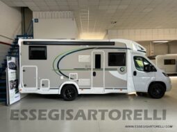 NOLEGGIO SEMINTEGRALE GARAGE E BASCULANTE 6 LETTO 5 VIAGGIO 726 cm pieno