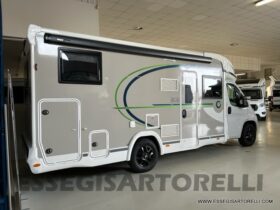 NOLEGGIO SEMINTEGRALE GARAGE E BASCULANTE 6 LETTO 5 VIAGGIO 726 cm