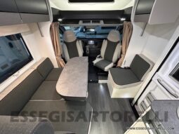 CHAUSSON TITANIUM 627 GARAGE AUTOMATICO FULL GARAGE GAMMA 2024 5 POSTI VIAGGIO 170 CV POWER pieno