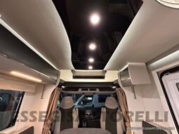 CHAUSSON TITANIUM 627 GARAGE AUTOMATICO FULL GARAGE GAMMA 2024 5 POSTI VIAGGIO 170 CV POWER pieno