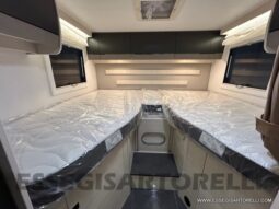 CHAUSSON TITANIUM 627 GARAGE AUTOMATICO FULL GARAGE GAMMA 2024 5 POSTI VIAGGIO 170 CV POWER pieno