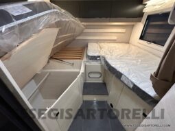 CHAUSSON TITANIUM 627 GARAGE AUTOMATICO FULL GARAGE GAMMA 2024 5 POSTI VIAGGIO 170 CV POWER pieno