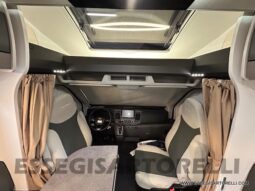 CHAUSSON TITANIUM 627 GARAGE AUTOMATICO FULL GARAGE GAMMA 2024 5 POSTI VIAGGIO 170 CV POWER pieno