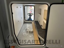 CHAUSSON TITANIUM 627 GARAGE AUTOMATICO FULL GARAGE GAMMA 2024 5 POSTI VIAGGIO 170 CV POWER pieno