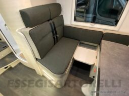 CHAUSSON TITANIUM 627 GARAGE AUTOMATICO FULL GARAGE GAMMA 2024 5 POSTI VIAGGIO 170 CV POWER pieno