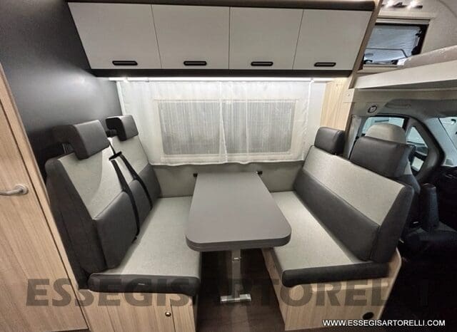 ADRIA NEW SUNLIVING A 75 DP GARAGE 6 POSTI OMOLOGATI TRUMA DIESEL pieno