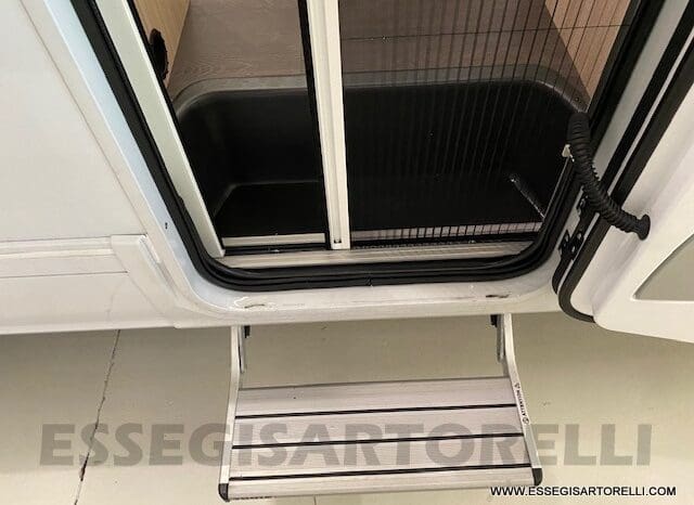 ADRIA NEW SUNLIVING A 75 DP GARAGE 6 POSTI OMOLOGATI TRUMA DIESEL pieno