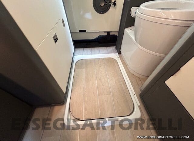 CAMPER PURO WESTFALIA KELSEY 02/2024 FULL AUTOMATICO POWER GANCIO POPUP LITHIO pieno