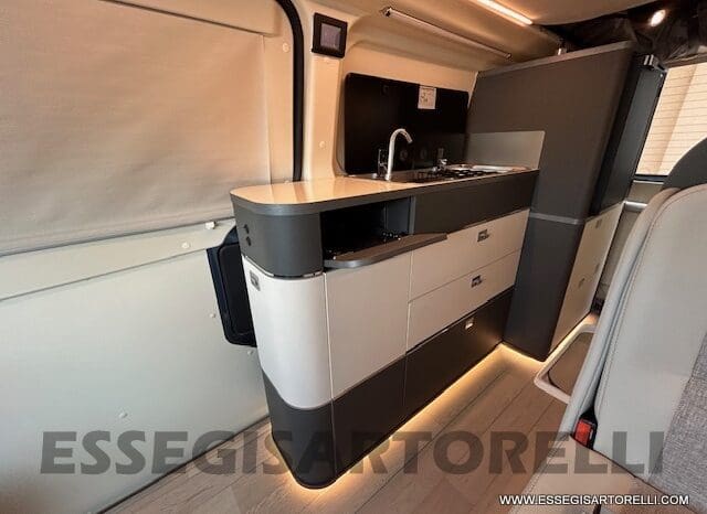 CAMPER PURO WESTFALIA KELSEY 02/2024 FULL AUTOMATICO POWER GANCIO POPUP LITHIO pieno