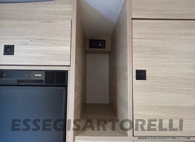 CHAUSSON FIRST LINE C 656 DOPPIA DINETTE 7 POSTI OMOLOGATI 2024 GARAGE pieno